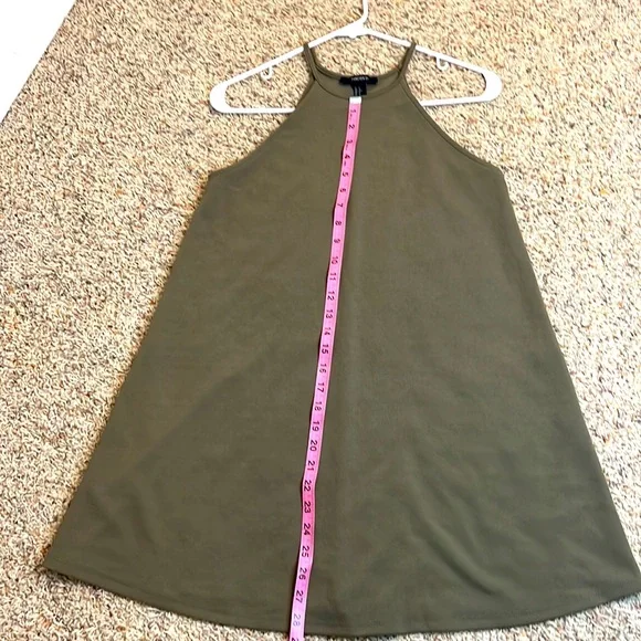 Olive Green Size Small - Picture 4 of 4